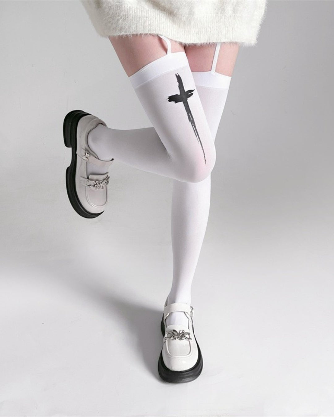 2 Pairs Gyarulab Cross Print Thigh High Socks - GyaruLab