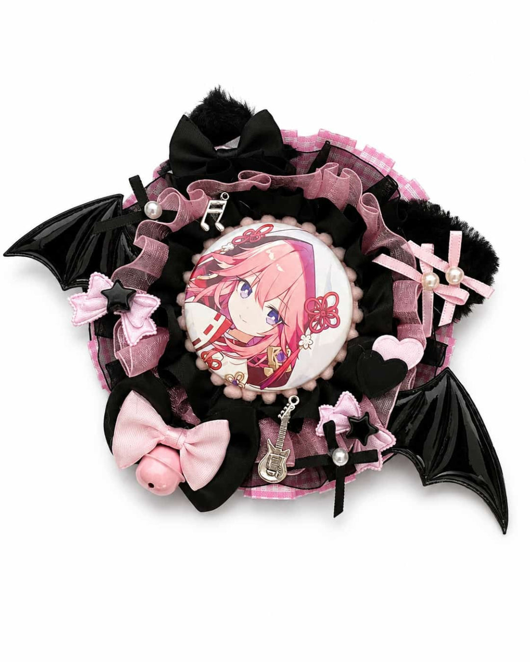 Itamoon Holder – Gothic Bat Wing Ita Badge Rosette