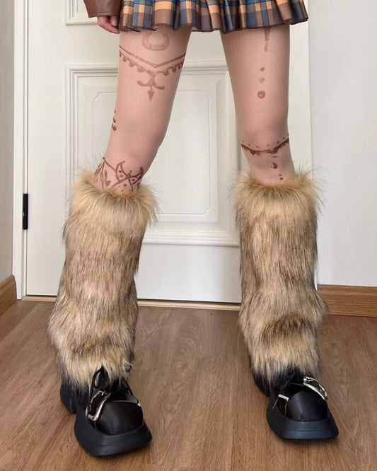 GyaruLab "Arctic Plush" Faux Fur Leg Warmers - GyaruLab