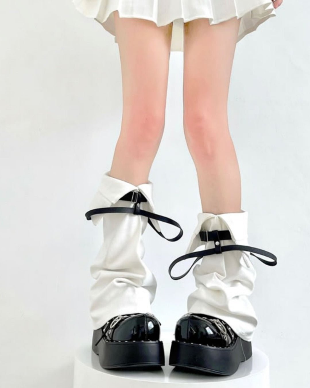 GyaruLab Belted Slouch Leg Warmers – Street Style - GyaruLab