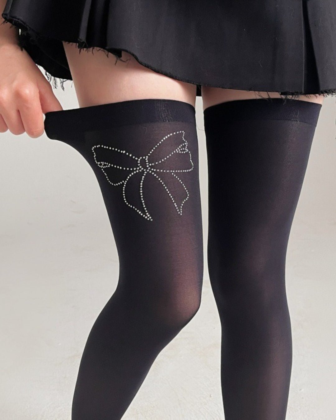 Gyarulab Bow Print Thigh High Stockings - GyaruLab