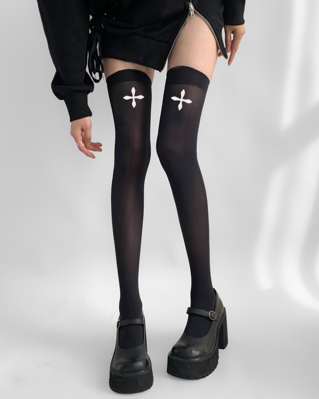 GyaruLab Cross Thigh High Y2K Stockings - GyaruLab