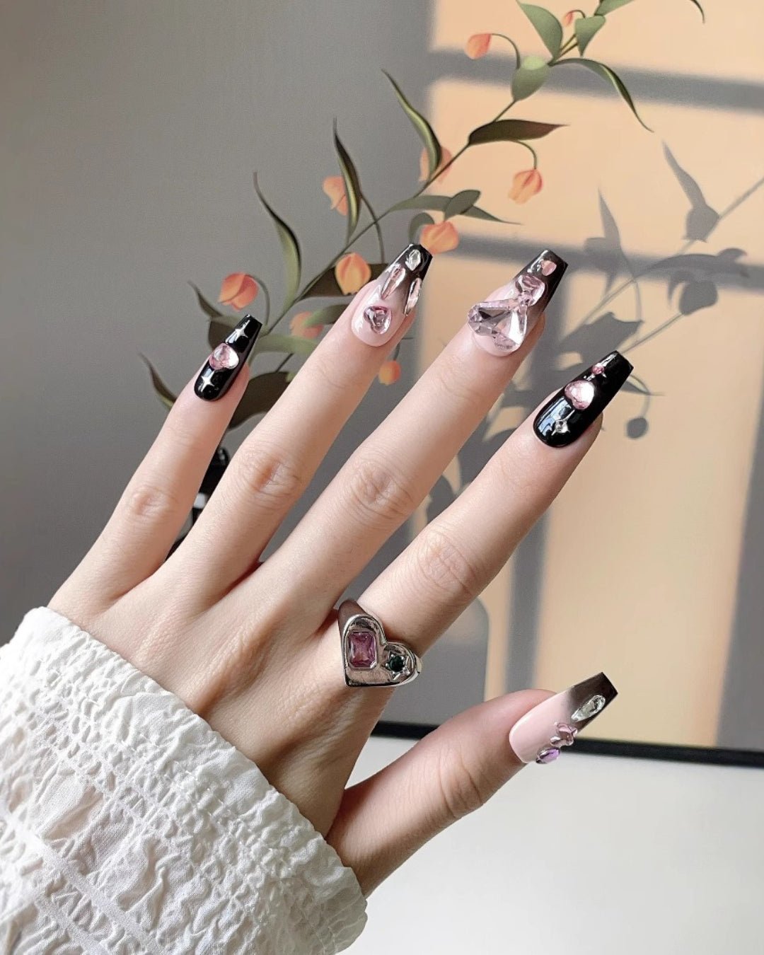 GyaruLab Crystal Heart Glam Press-On Nails - GyaruLab