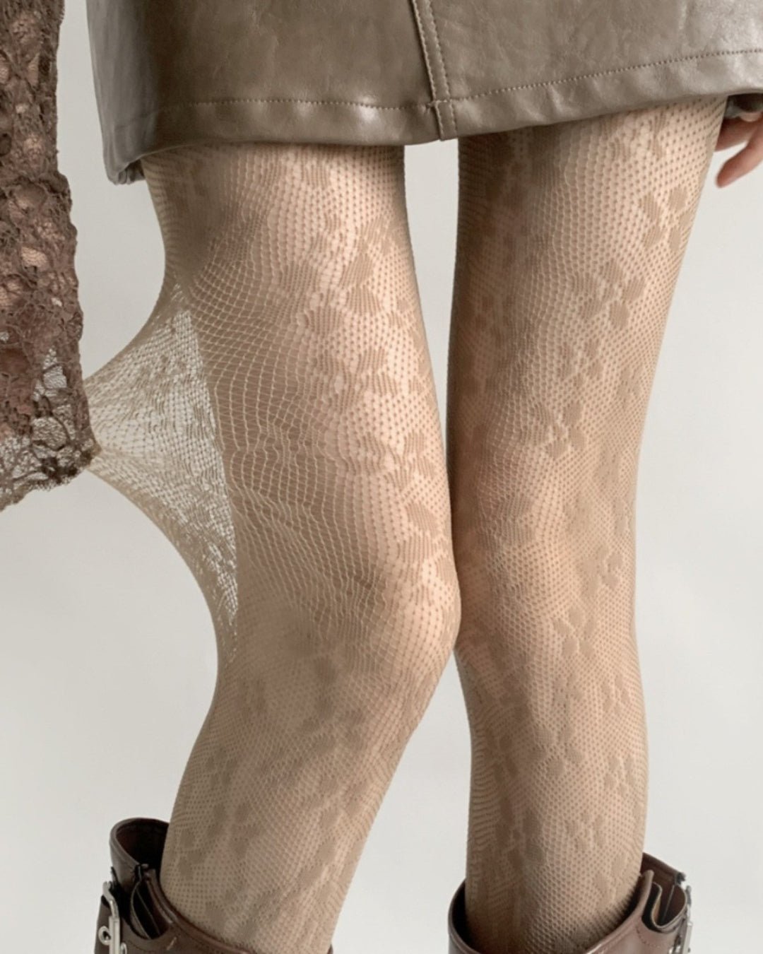 GyaruLab Floral Fishnet Tights - GyaruLab