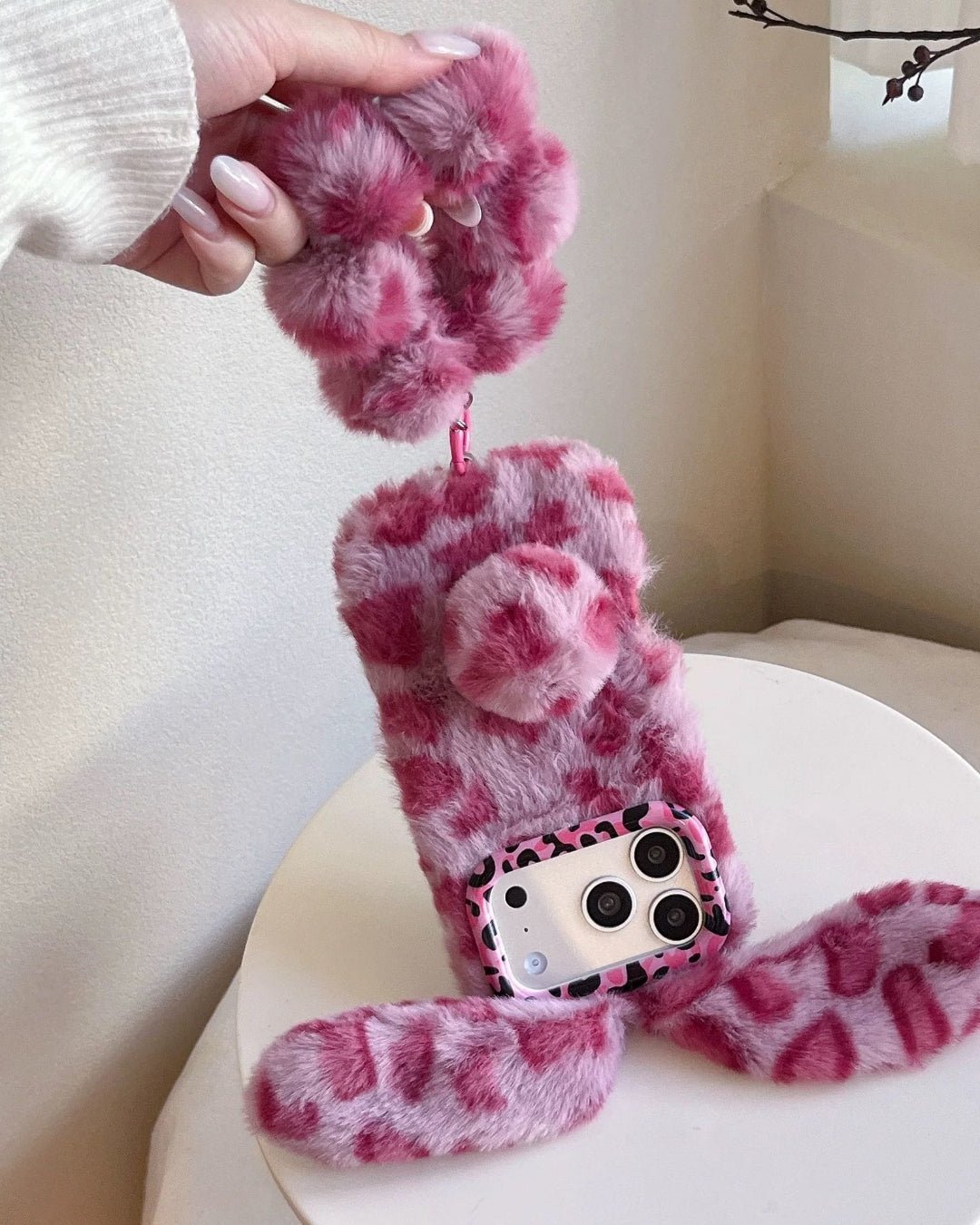 GyaruLab Fluffy Leopard Bunny Phone Case - GyaruLab