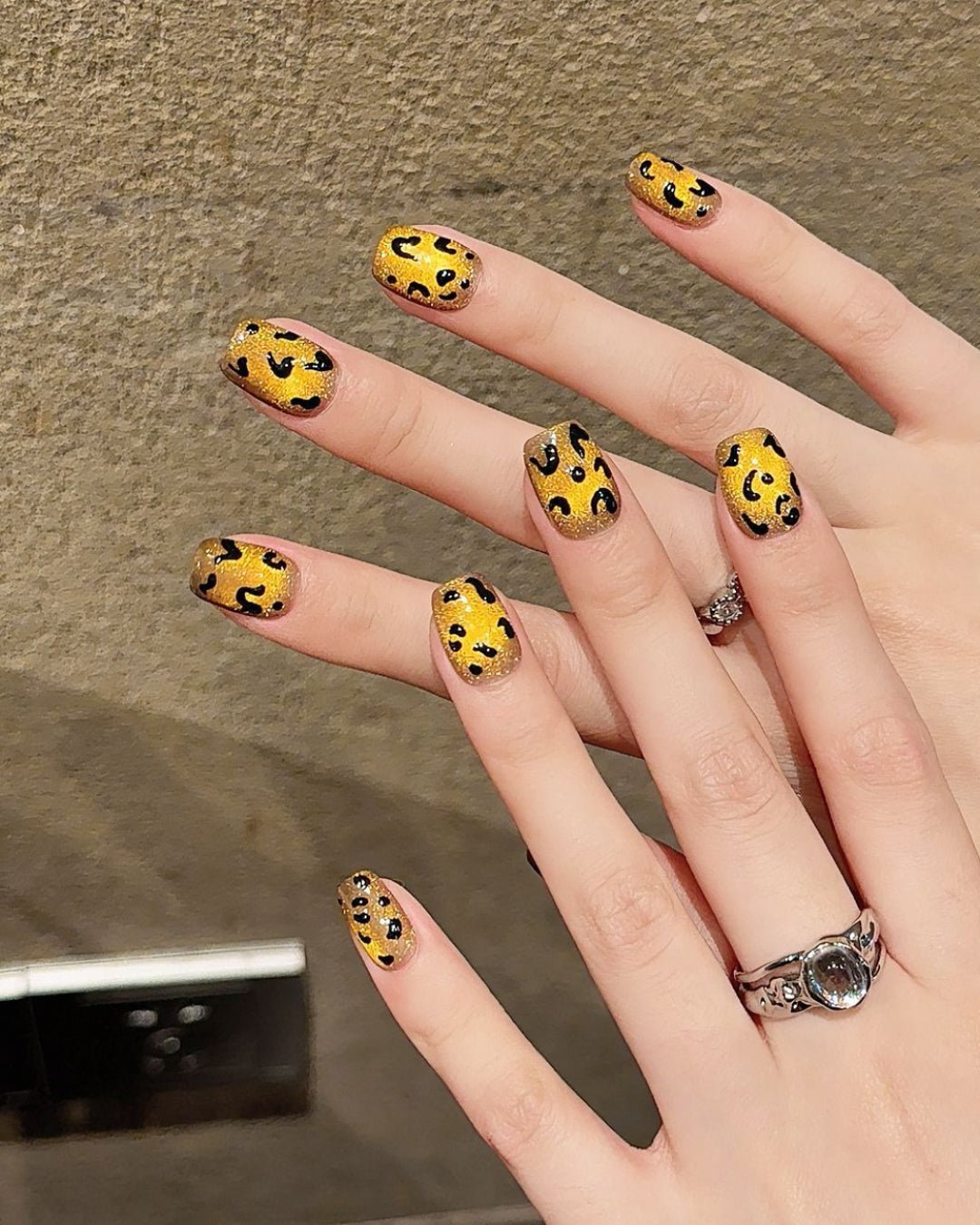 GyaruLab Gold Leopard Short Press-On Nails - GyaruLab
