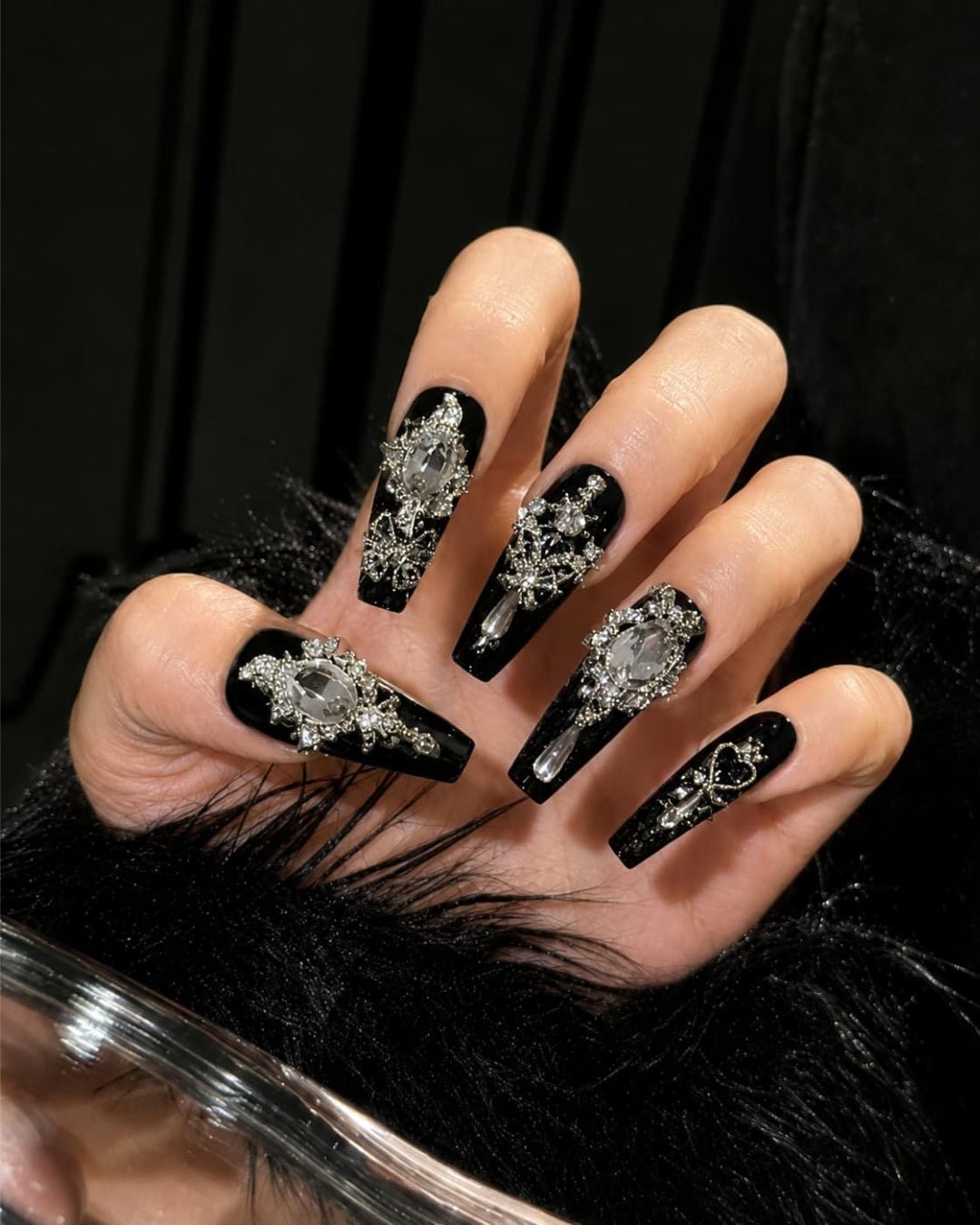 GyaruLab Gothic Jewel Press-On Nail Set - GyaruLab