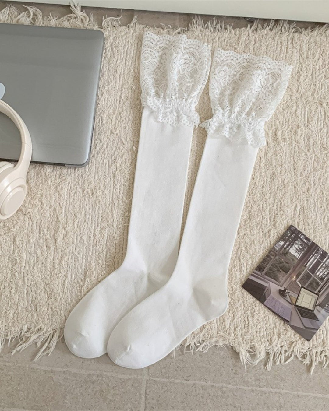 GyaruLab Lace Top Knee High Socks – Elegant Gyaru Long Socks - GyaruLab