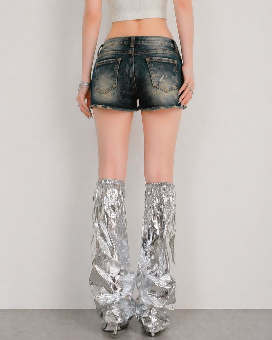GyaruLab Metallic Slouch Silver Leg Warmers - GyaruLab