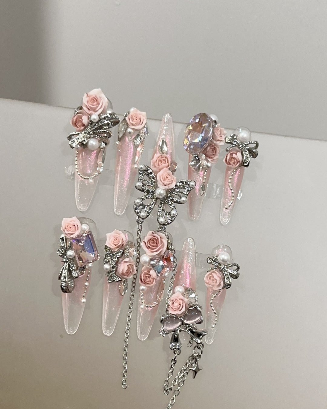 GyaruLab "Secret Garden" Ribbon Chain Nails - GyaruLab