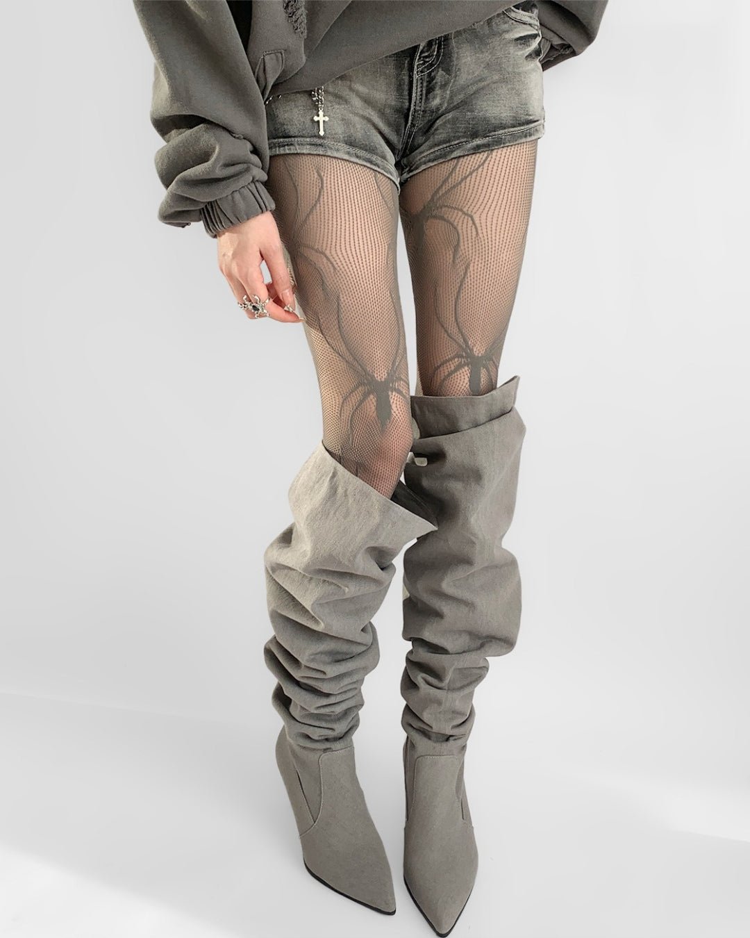 GyaruLab Spider Fishnet Tights - GyaruLab