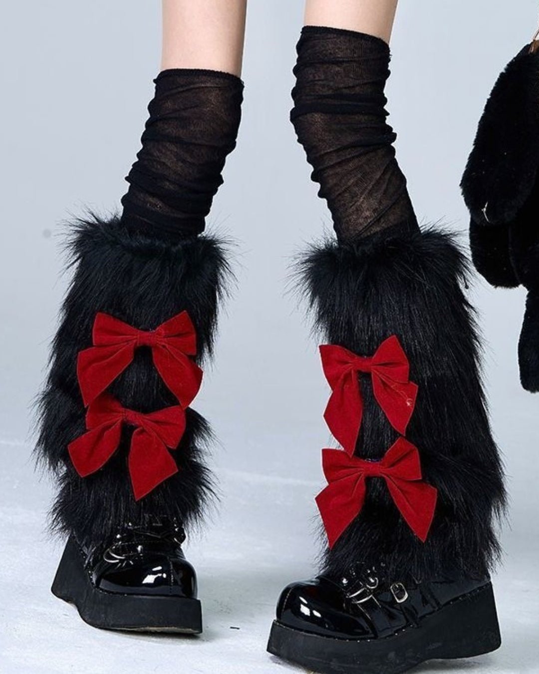 GyaruLab Star Faux Fur Y2K Leg Warmers - GyaruLab