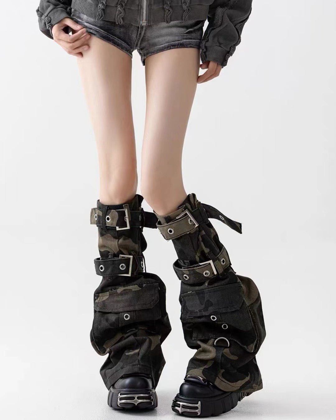 GyaruLab Tactical Camo Leg Covers - GyaruLab
