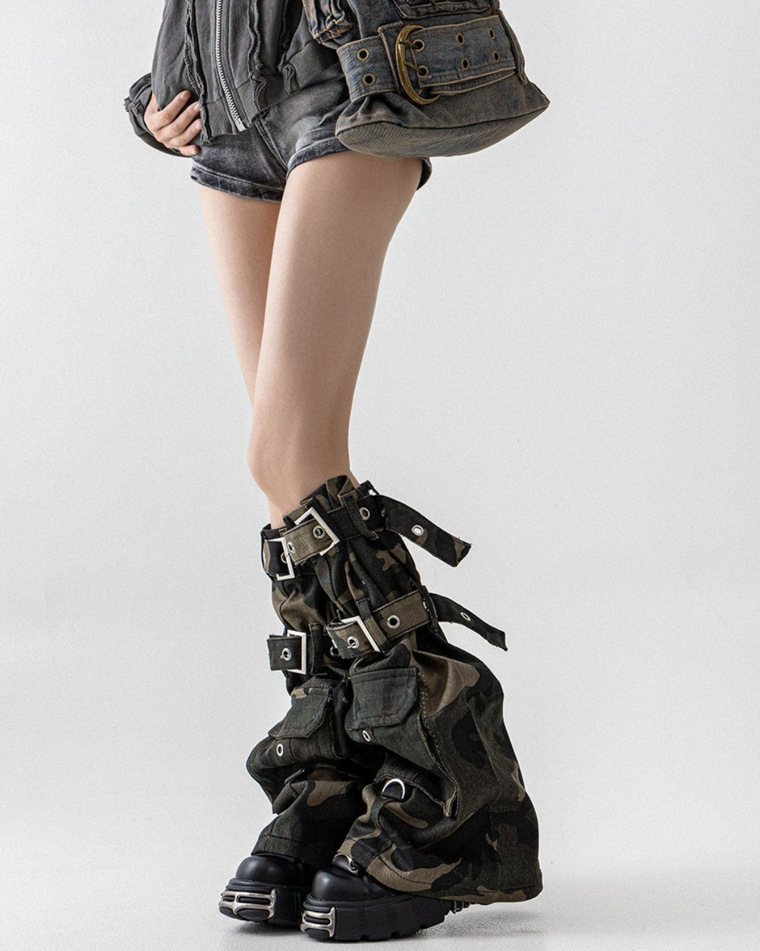 GyaruLab Tactical Camo Leg Covers - GyaruLab