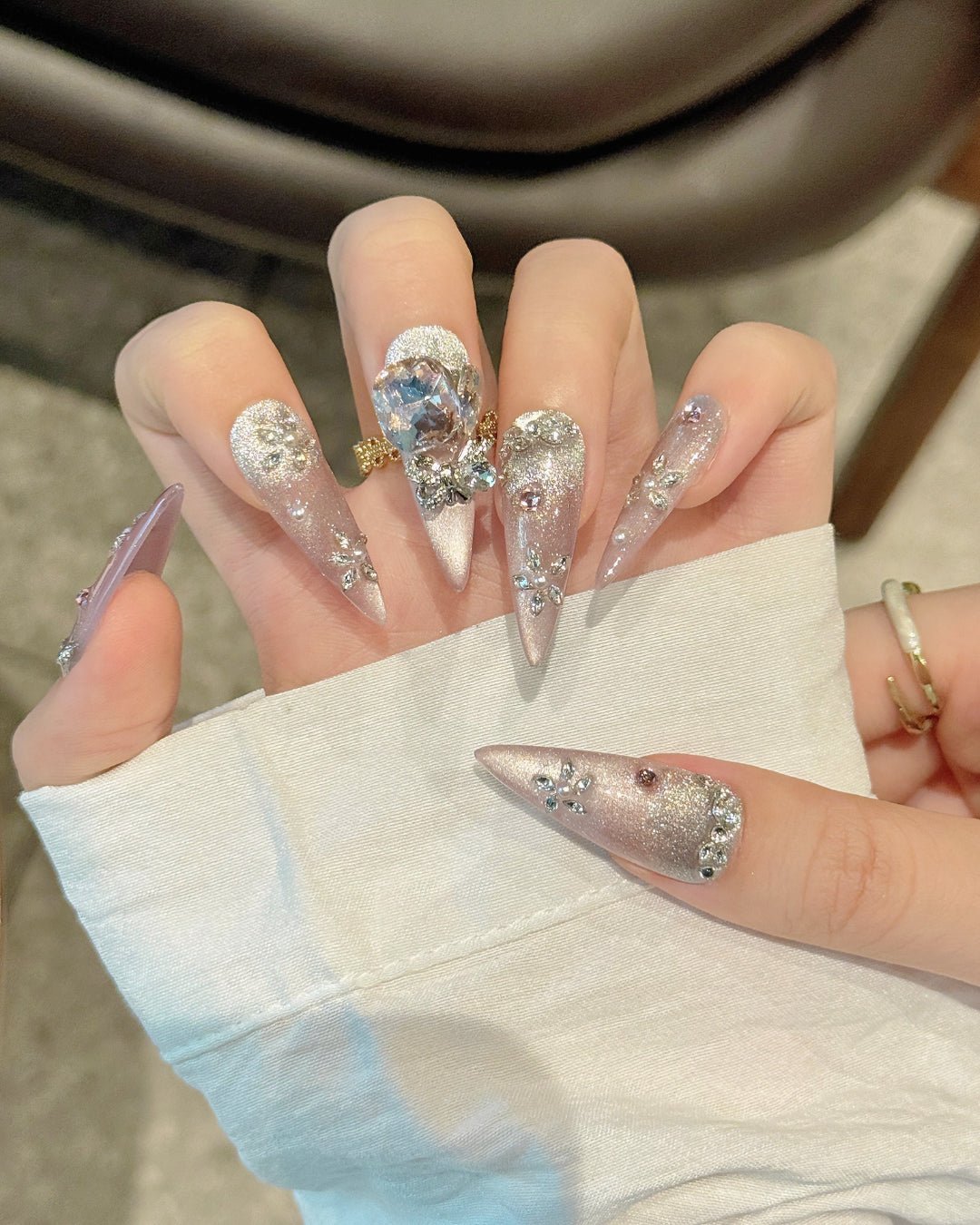 GyaruLab Y2K Leopard Crystal Bow Long Nail Set - GyaruLab