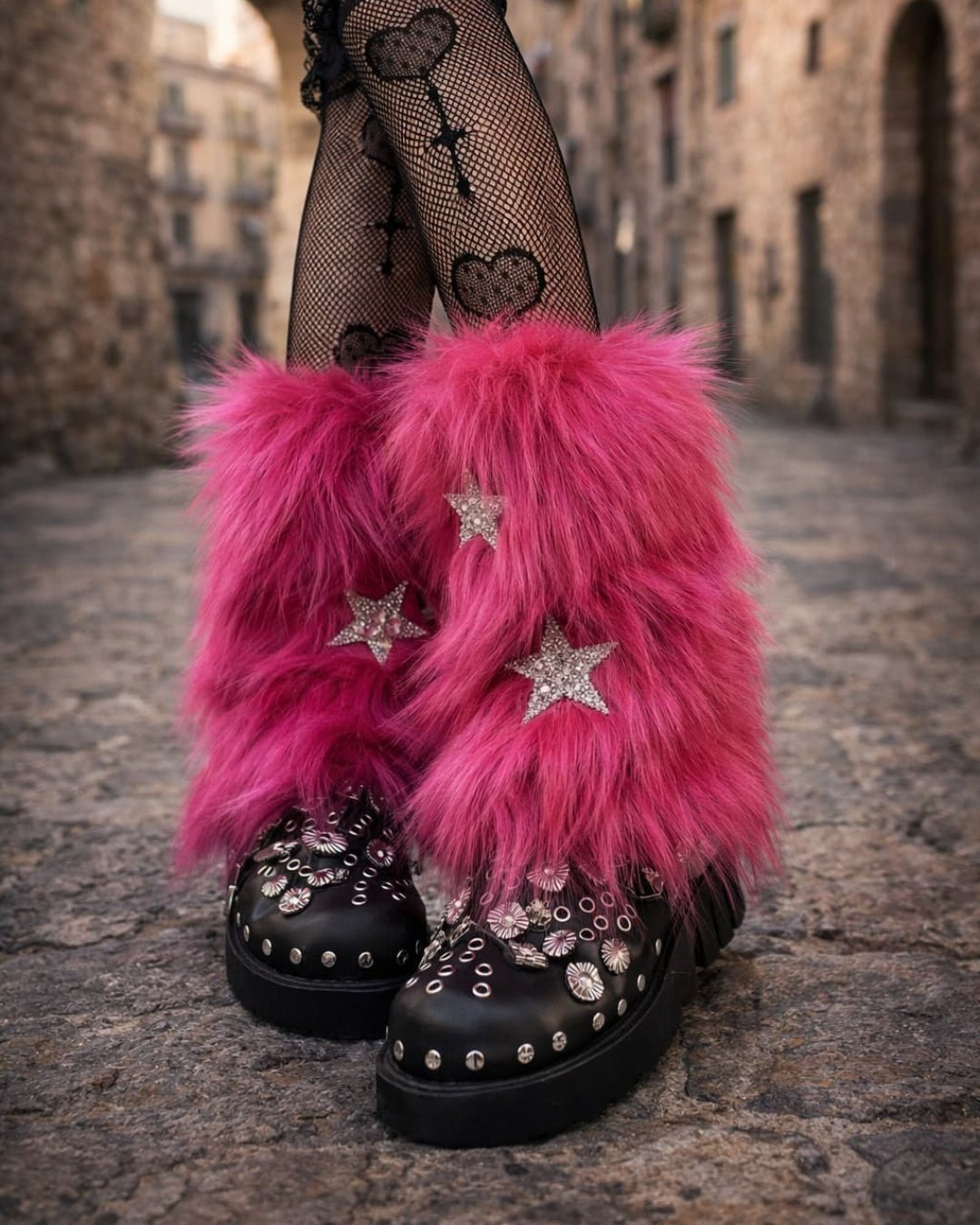 GyaruLab Y2K Plush Star & Bow Furry Leg Warmers - GyaruLab