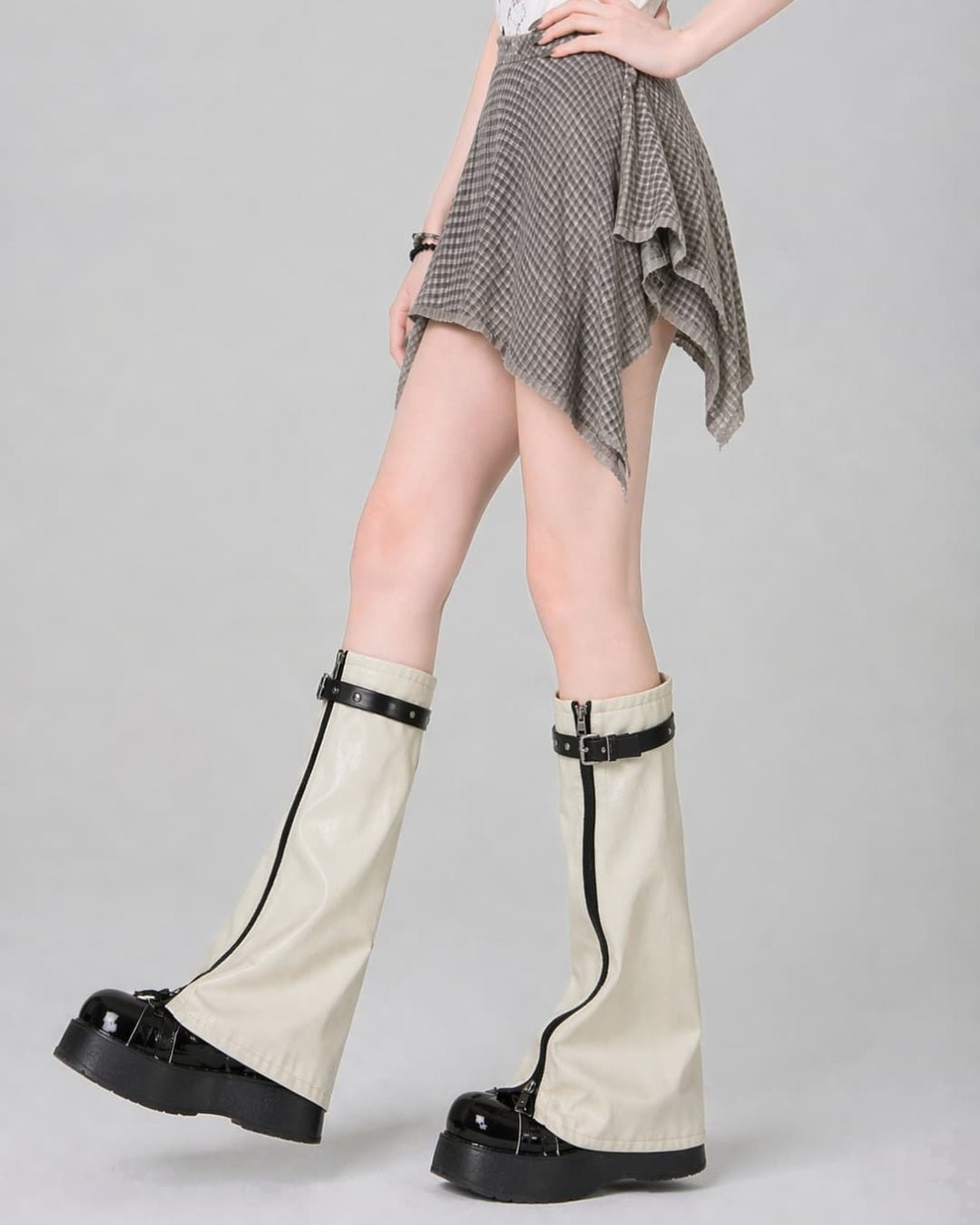 GyaruLab Y2K Zip Buckle Leg Warmers - GyaruLab